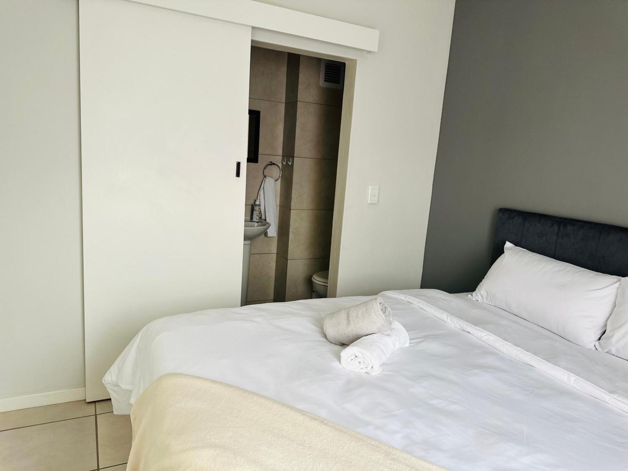 Delightful Retreat In Parklands,cape Farms,cape Town *